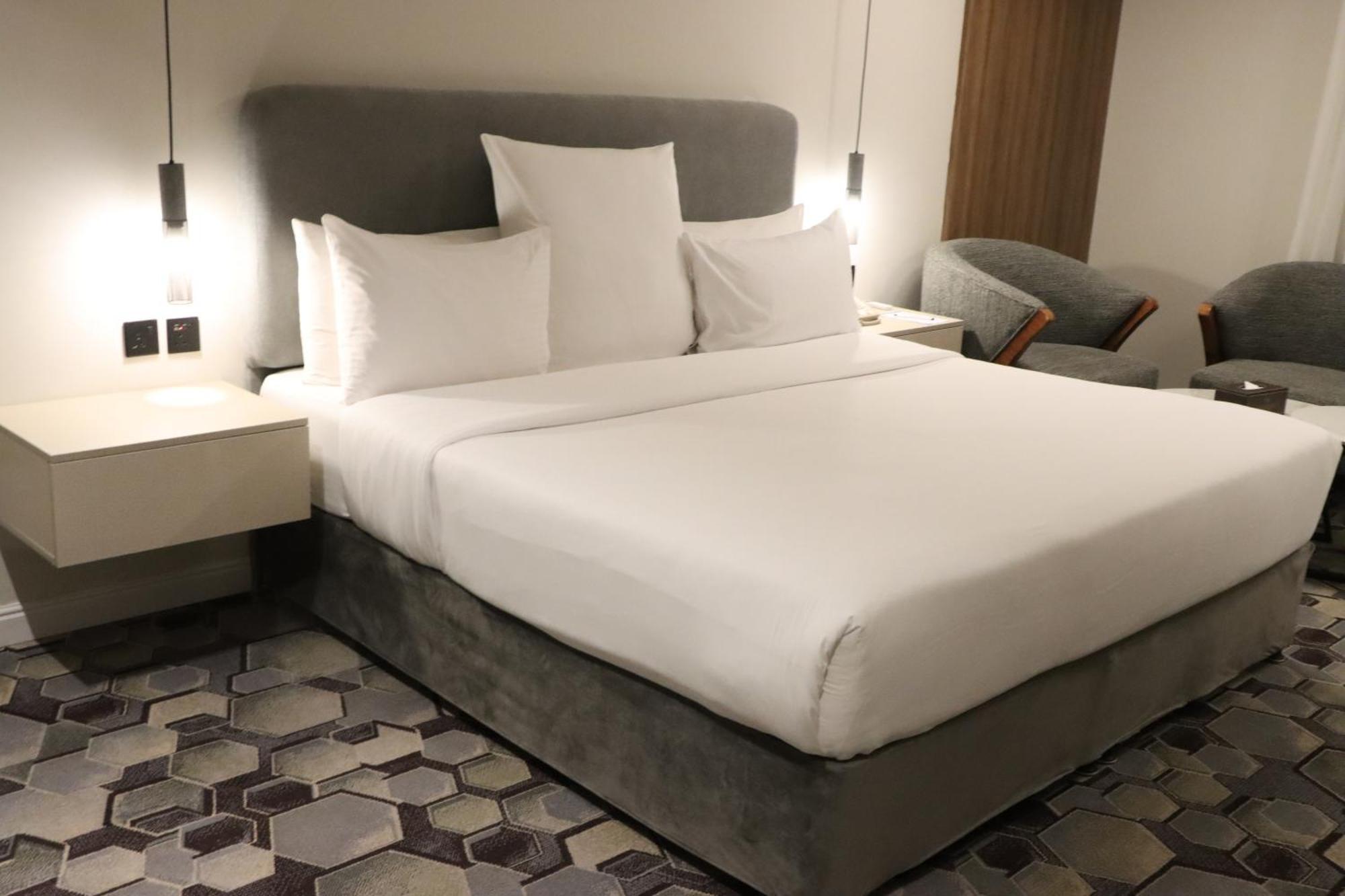Hotel Continent Al Waha 4*