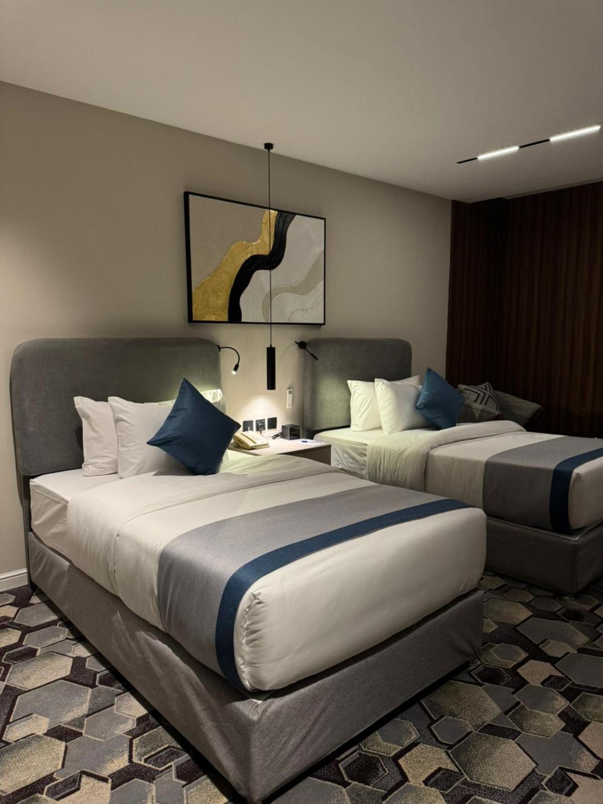 Hotel Continent Al Waha