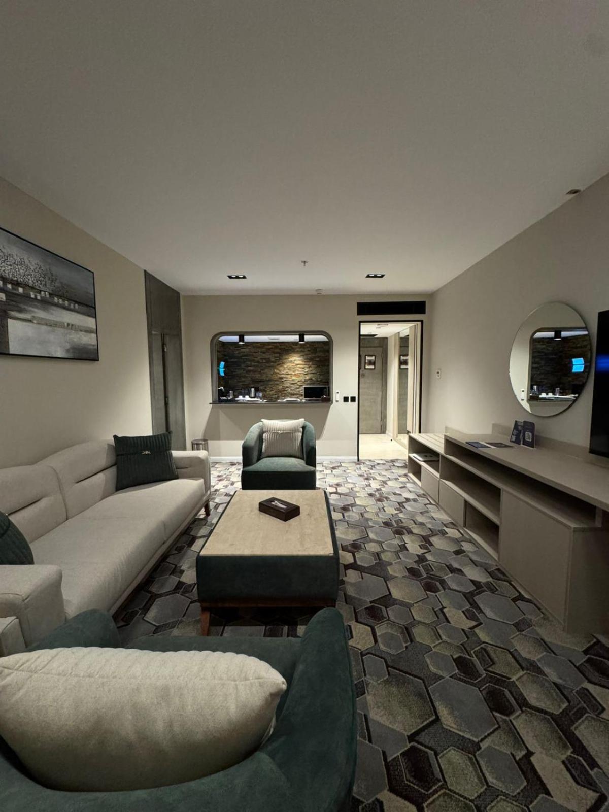 Hotel Continent Al Waha