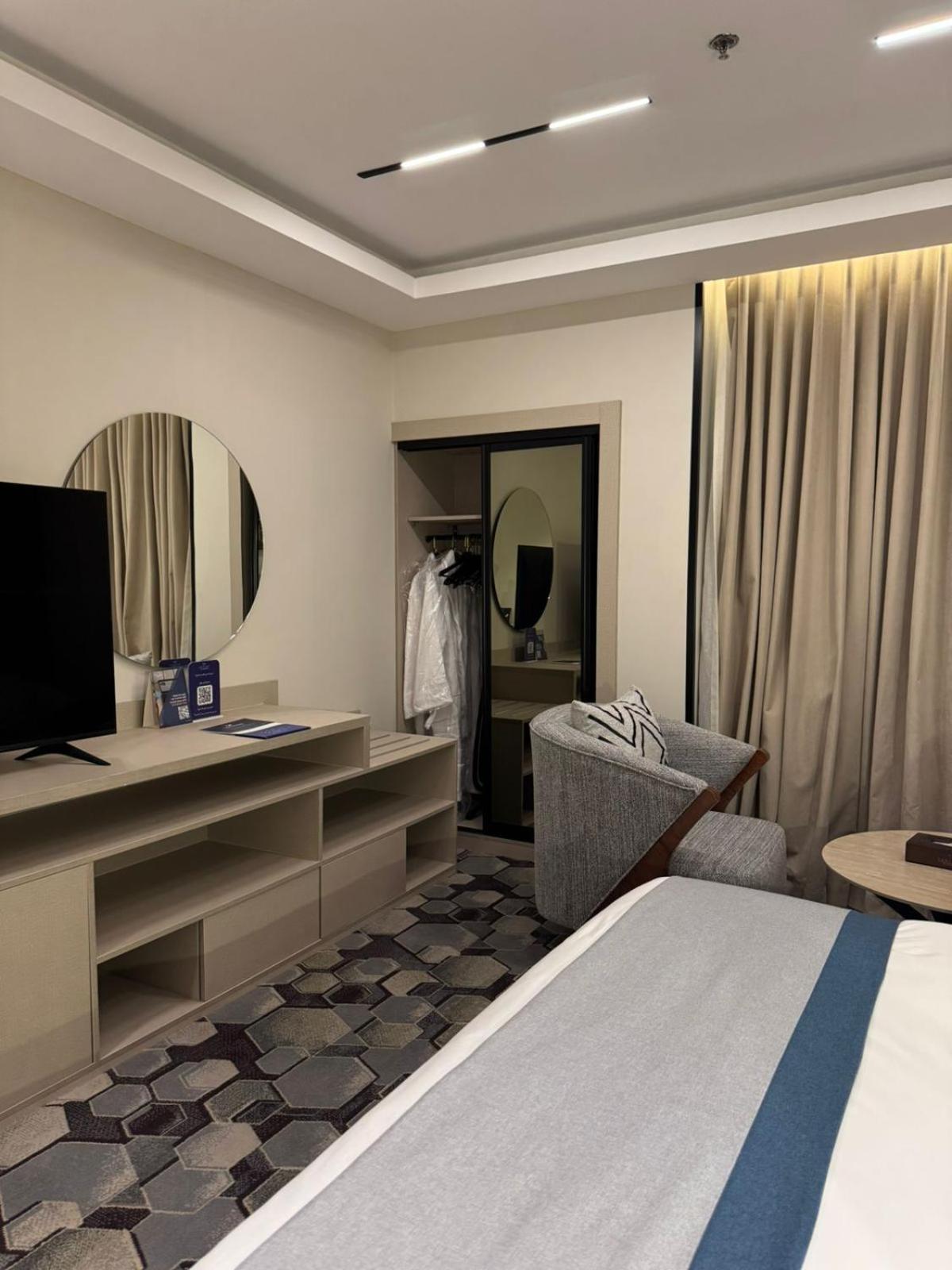 Continent Al Waha Hotel 4*