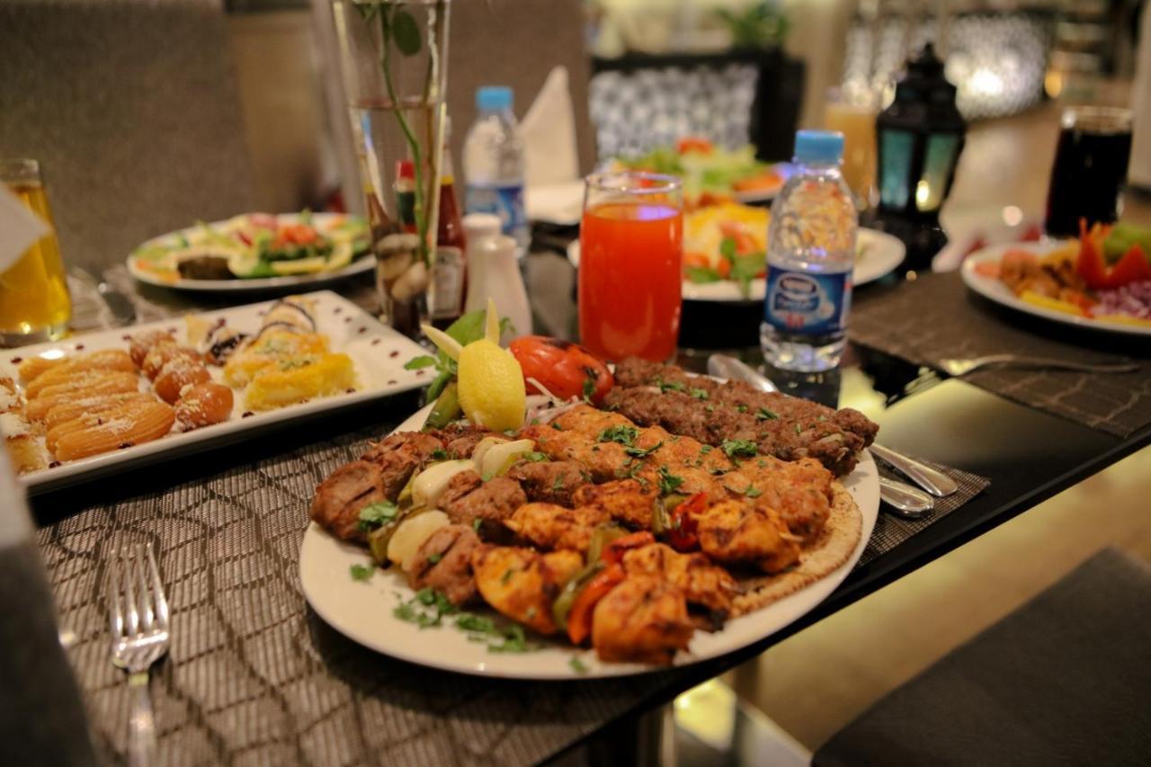 قصر الواحة فندق 4*